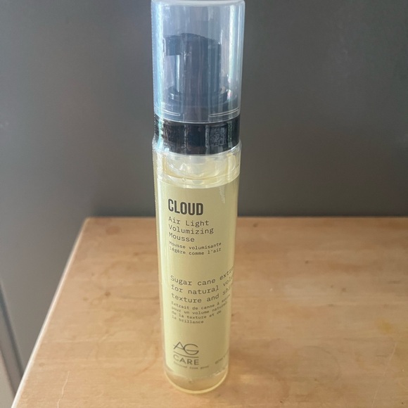 Cloud Air Light Volumizing Mousse - Picture 3 of 5